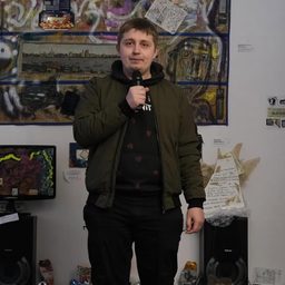 Микита Гарін — український стендап-комік