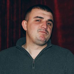 Євгеній Мазурян — український стендап-комік